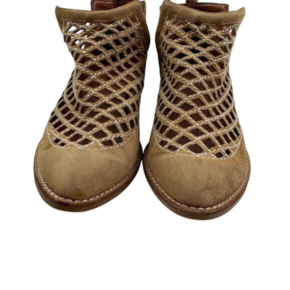 Jeffrey Campbell Taggart Laser Cut Lattice Leather Booties Women's Size 6.5 - Picture 3 of 12